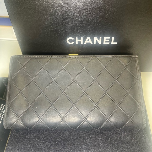 Authentic CHANEL Black Quilted Wallet with Gold Logo with box and COA. - Picture 7 of 17